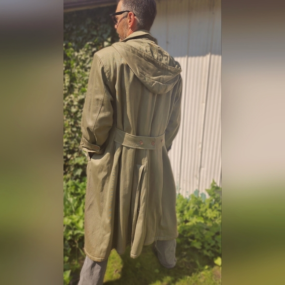 90s vintage Giorgio Armani double-breasted trench coat. Cotton/wool. Green - Picture 3 of 9